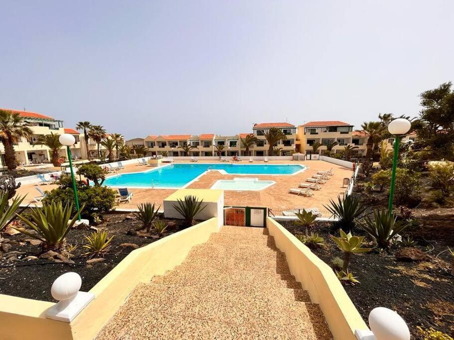 Puskas Apartman Costa De Antigua Bagian luar foto